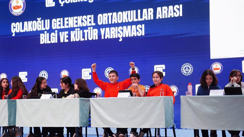 ÇOLAKOĞLU METALURJİ’NİN GELENEKSEL BİLGİ VE KÜLTÜR YARIŞMASI  YOĞUN KATILIMLA GERÇEKLEŞTİ